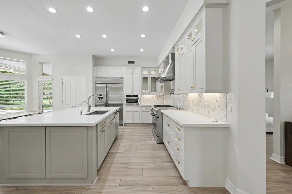 Photo of 60 La Jolla Circle