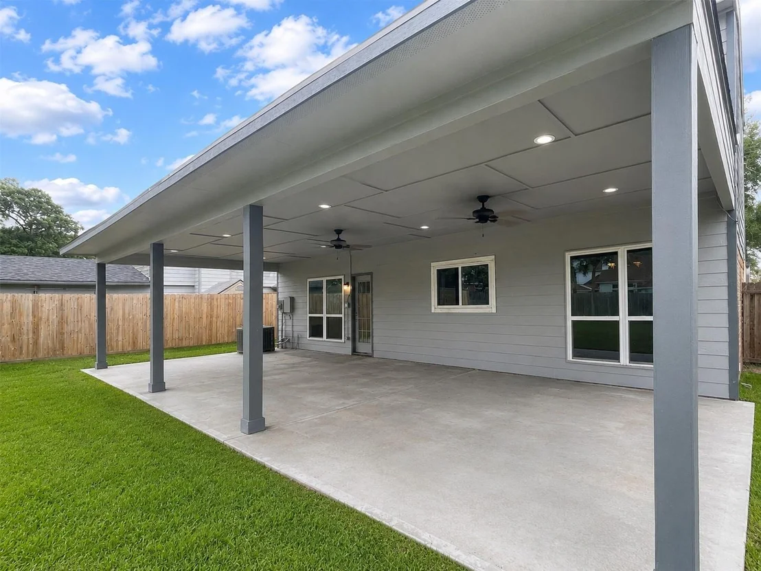 Photo of 2528 Sawyer Drive