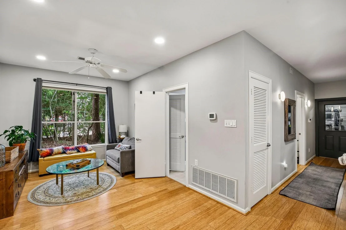 Photo of 34 Highbush Court