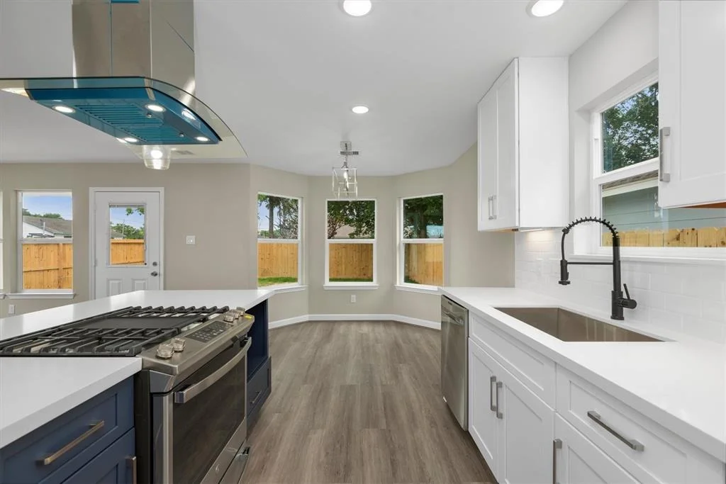 Photo of 7937 Fields Street
