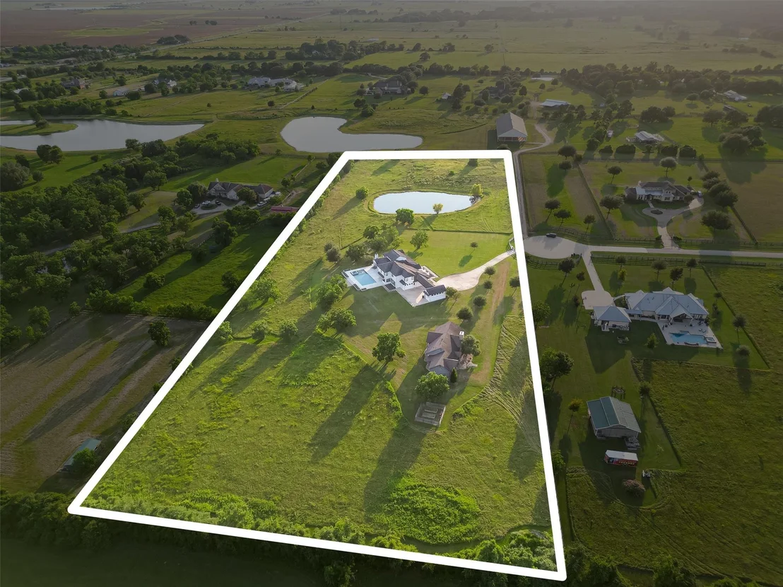 Photo of 20302 Old Windmill Trail