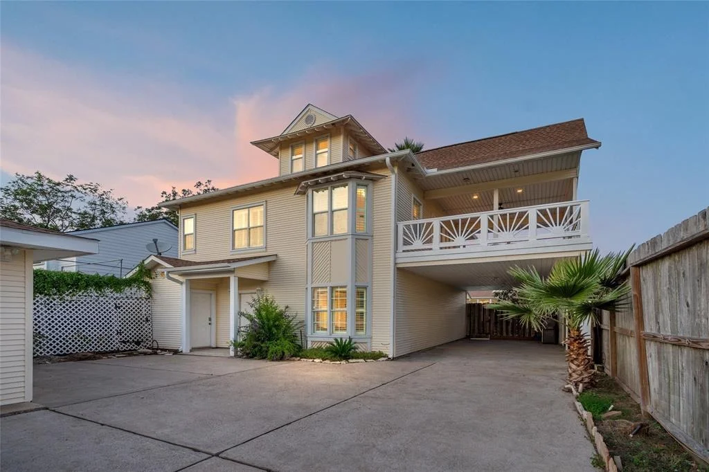 Photo of 4733 W Bayshore Drive