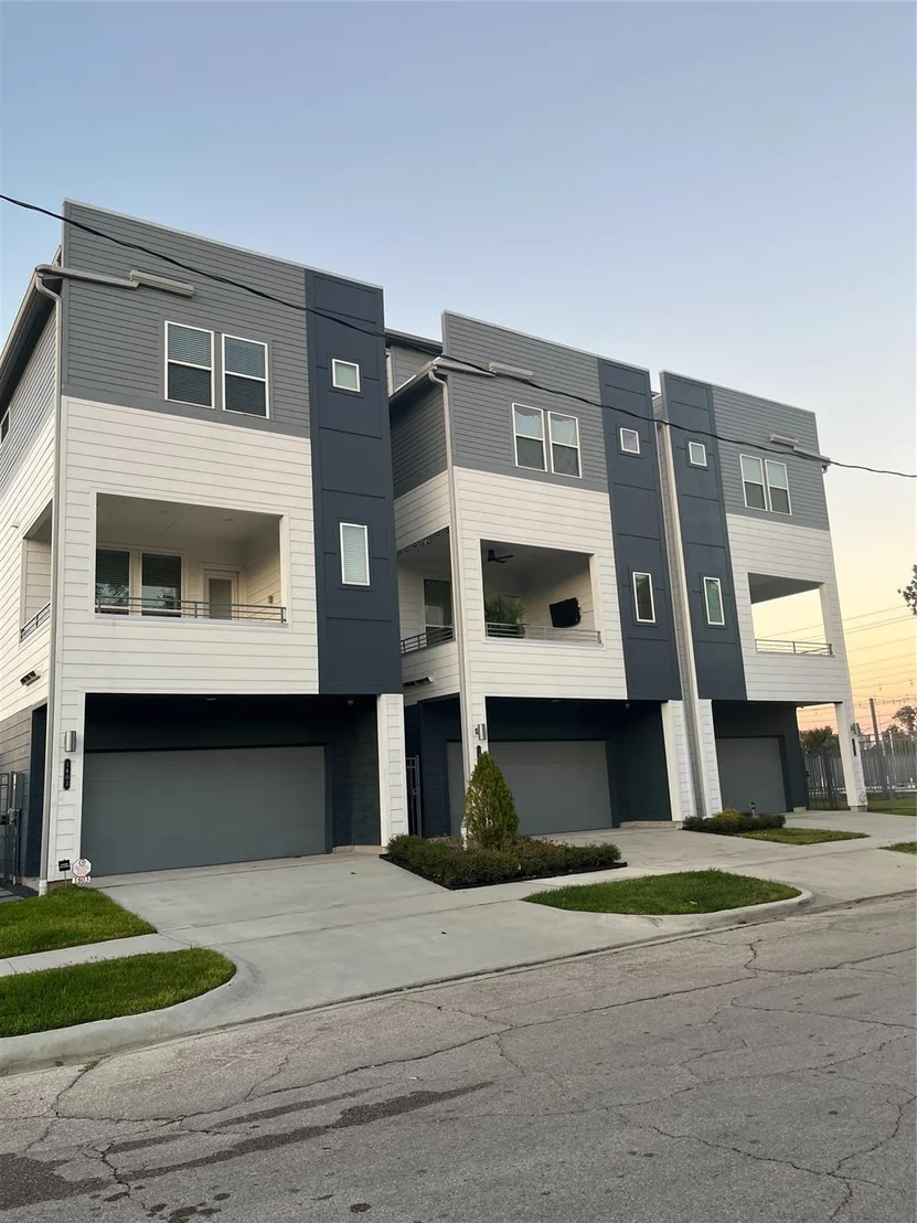 Photo of 1811-A Elysian Street