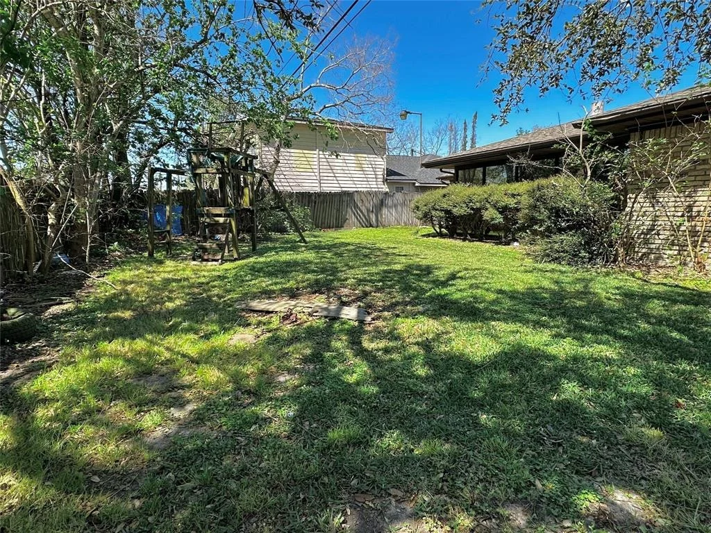 Photo of 2414 Pickerton Drive