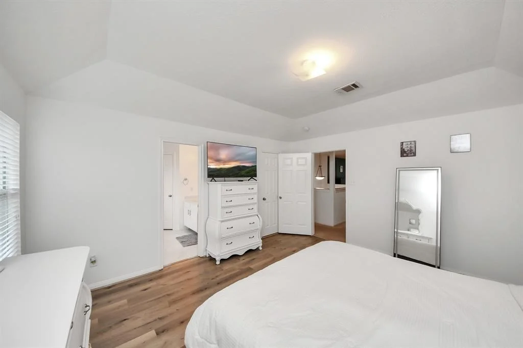Photo of 6043 Moscone Court