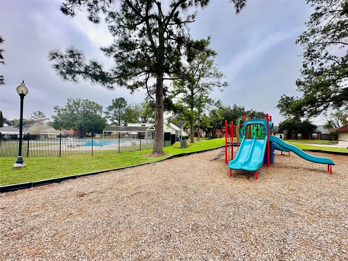 Photo of 4142 Surreydon Drive