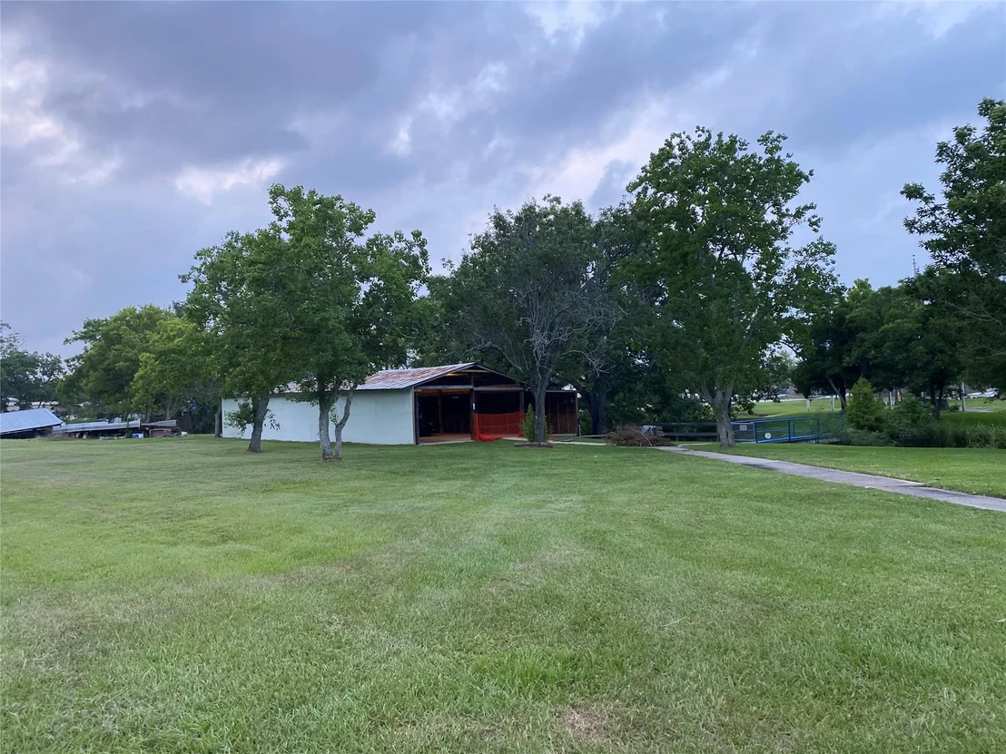 Photo of 2609 Hughes Road