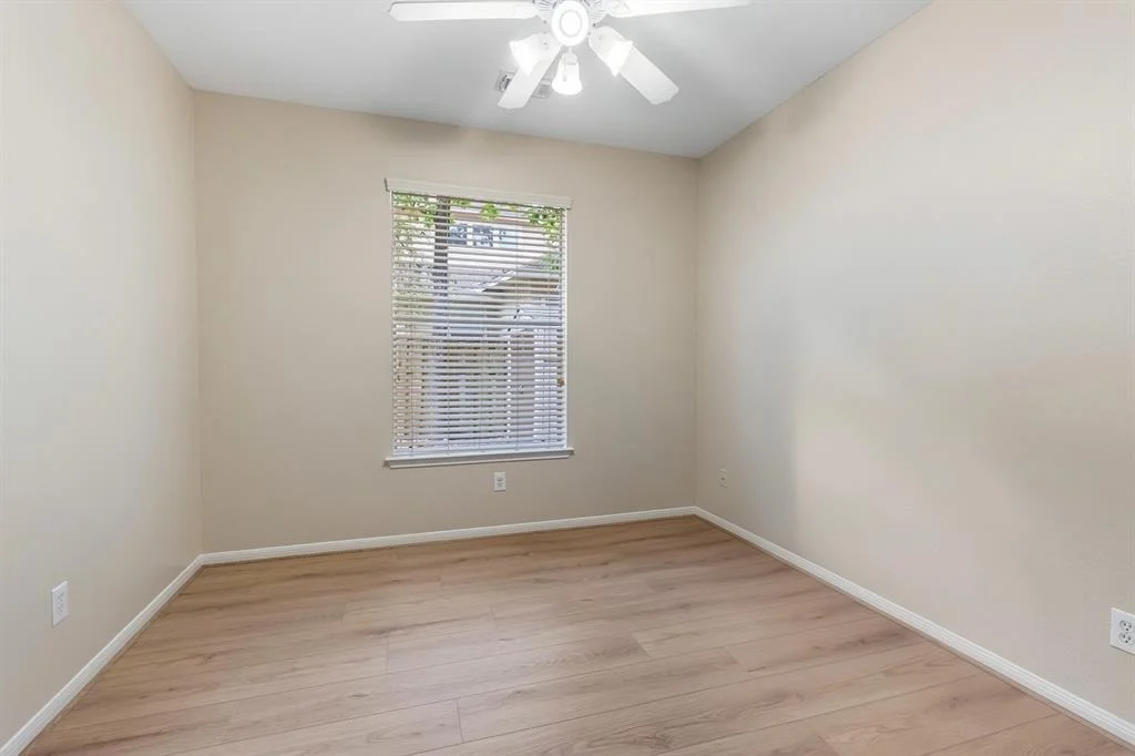 Photo of 55 N Altwood Circle