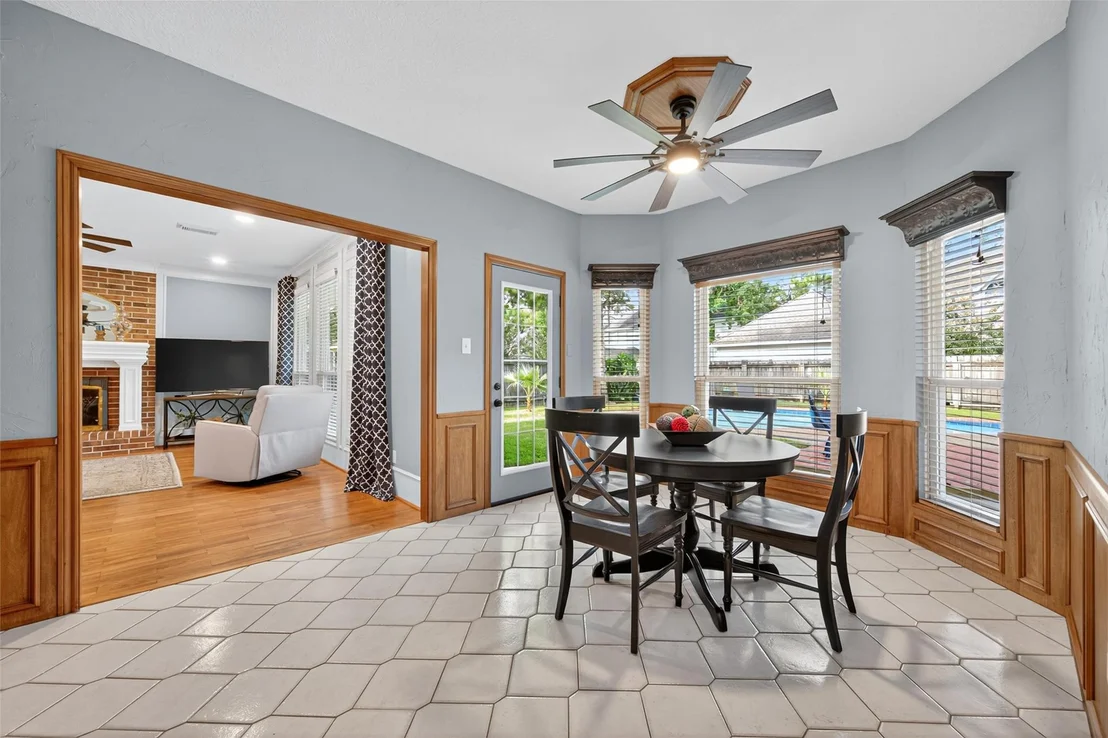 Photo of 17811 Woodlode Lane
