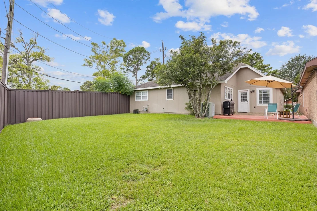 Photo of 3941 Heathersage Drive
