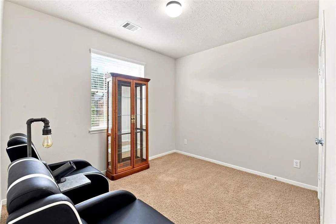 Photo of 4601 Meadow Way Drive