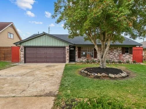 Photo of 11007 Green Arbor Drive