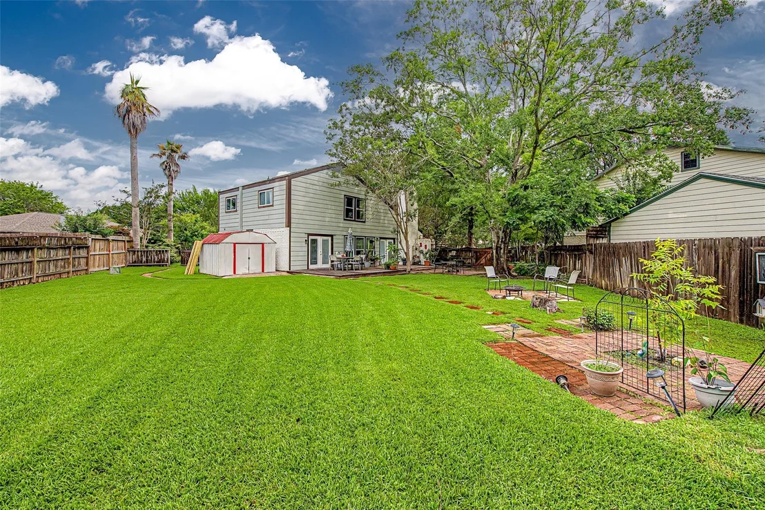Photo of 402 Redway Lane