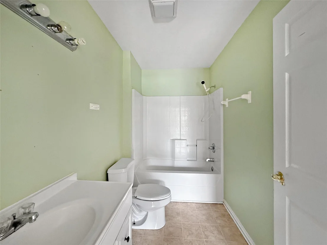 Photo of 327 Reuben Street