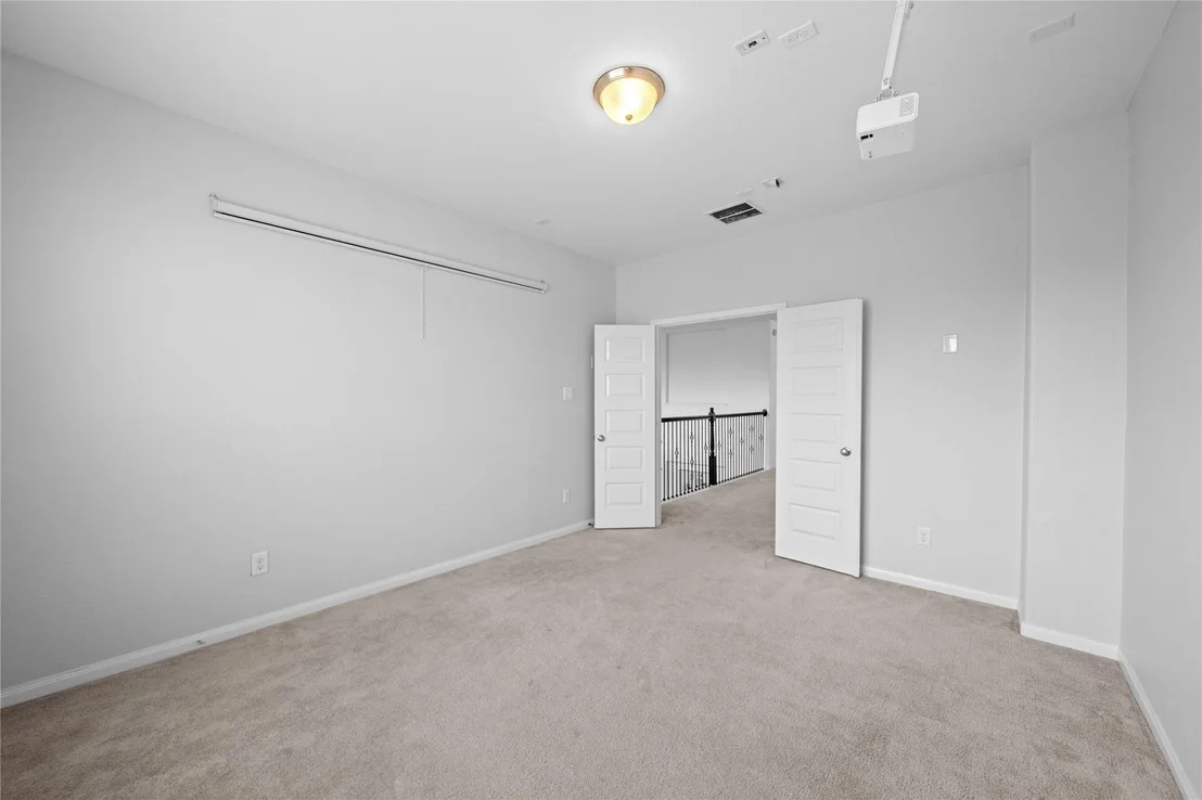 Photo of 17315 Tomintoul Path
