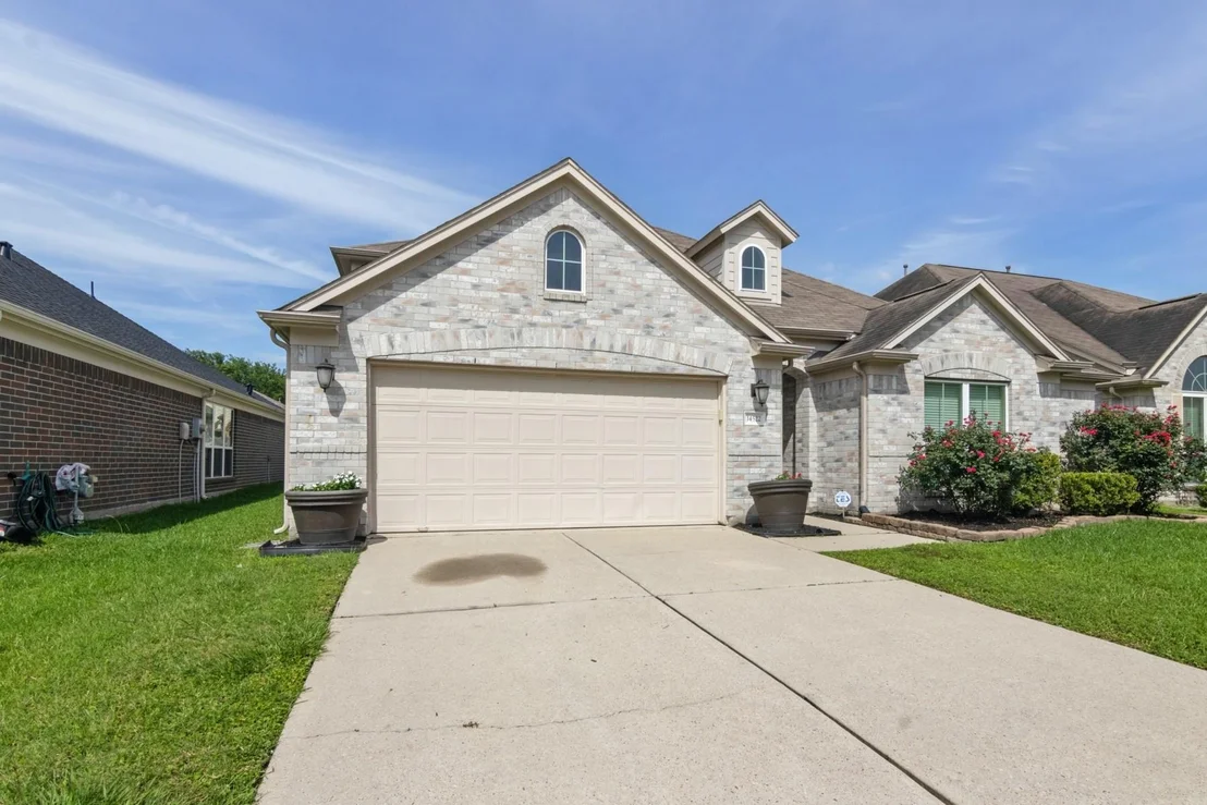 Photo of 14522 Round Mountain Drive