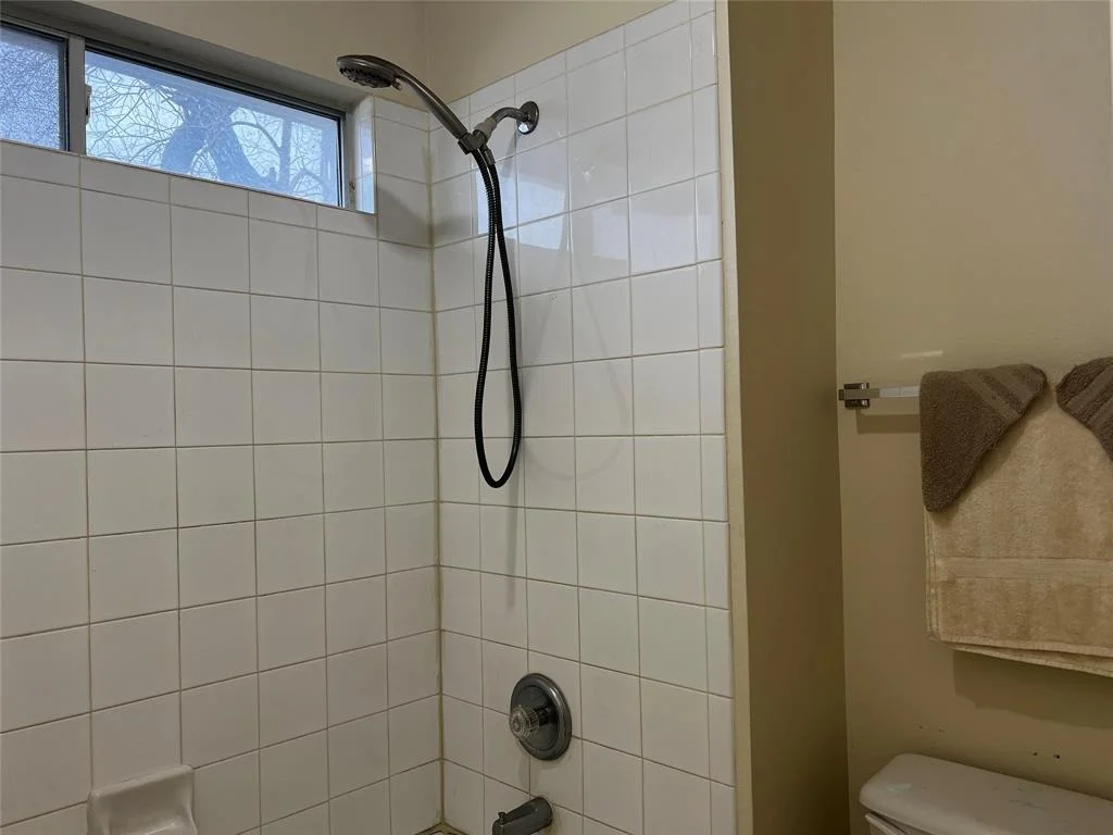 Photo of 4557 Hollow Hook Road