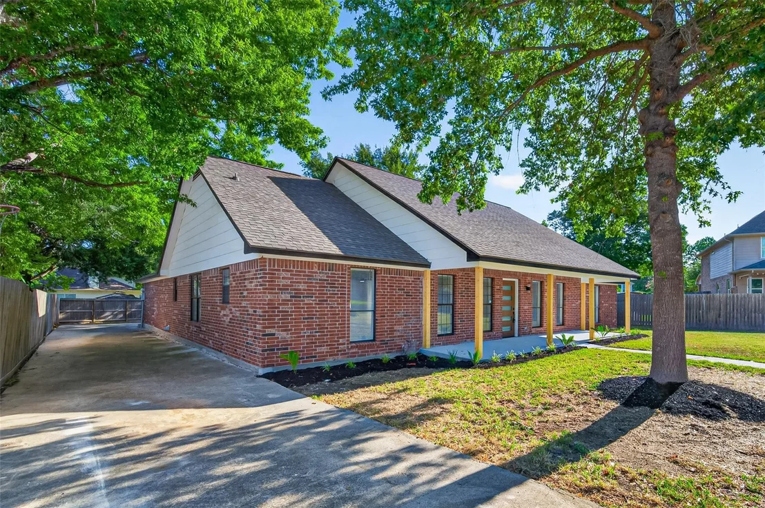 Photo of 12206 Fairhaven Lane