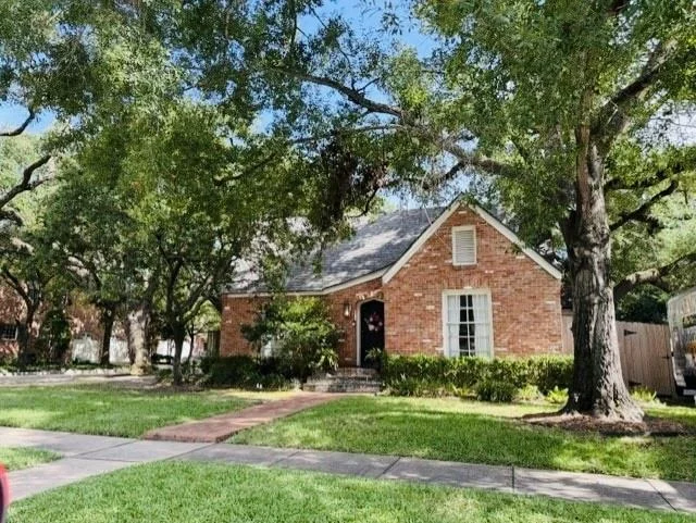 Photo of 2801 Albans Road