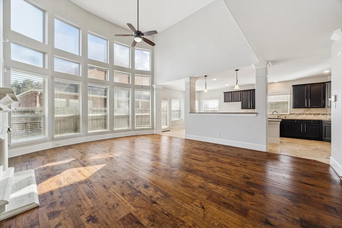 Photo of 27423 Sunrise Ranch Lane
