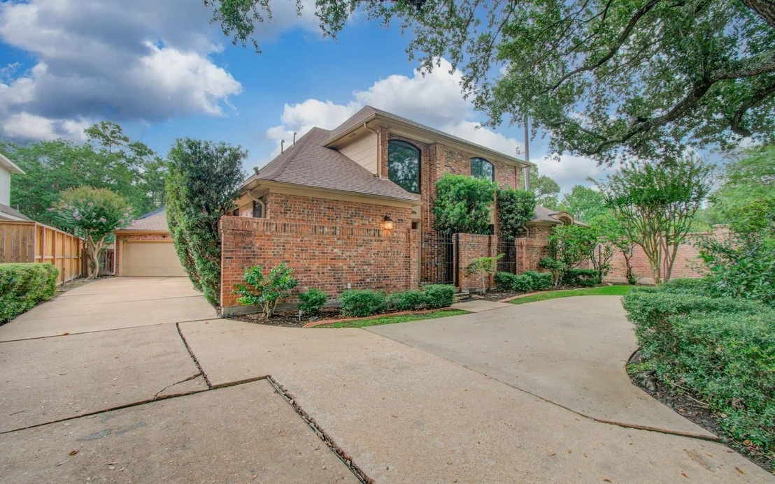 Photo of 2 Hickory Shadows Drive