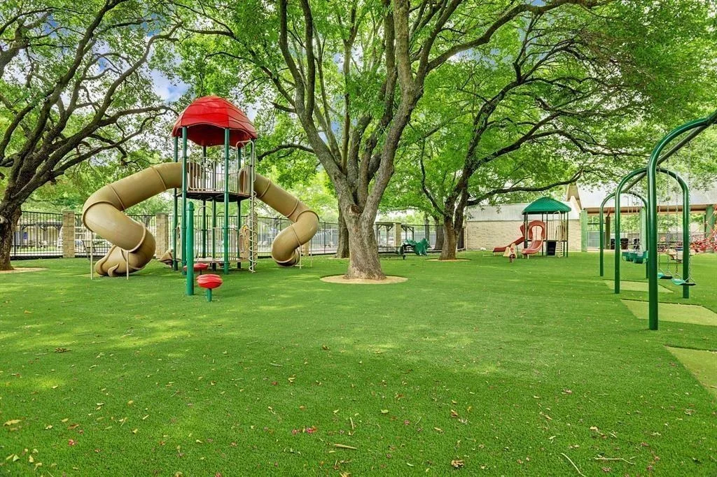 Photo of 10303 Briar Drive