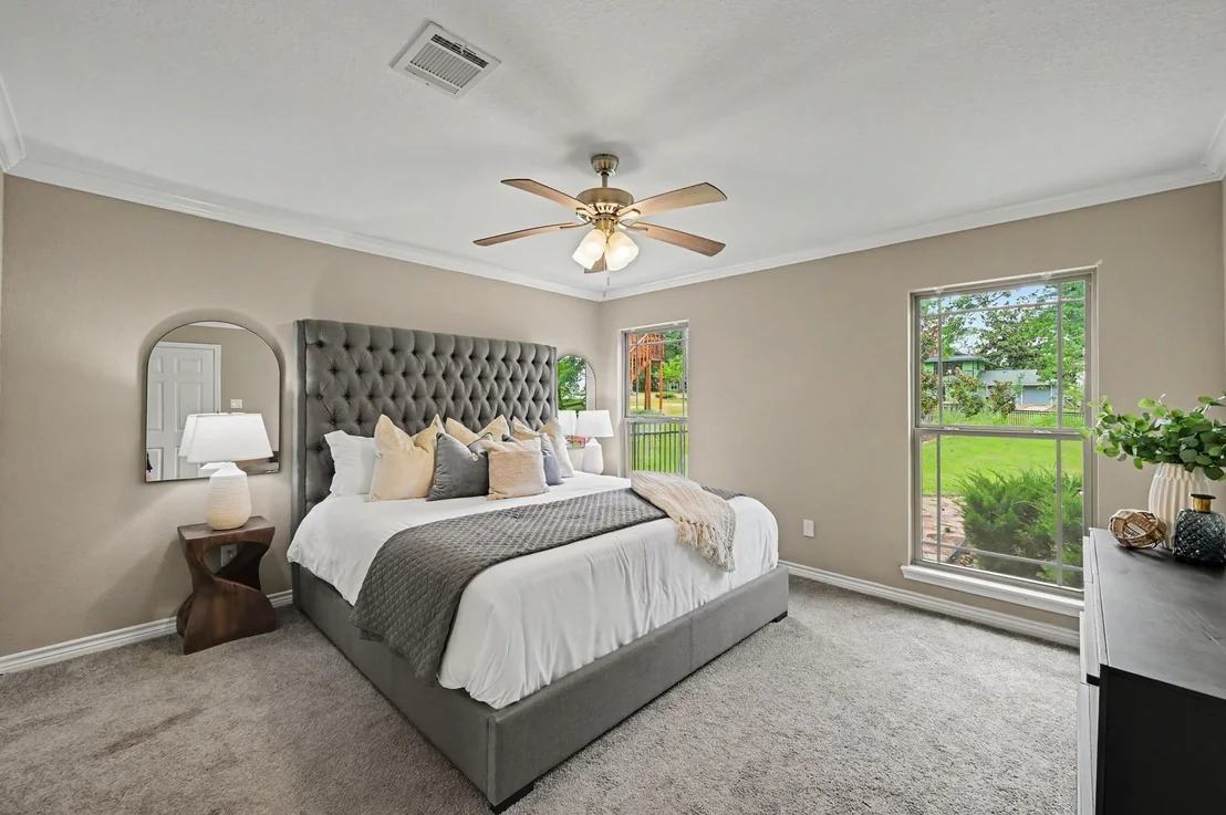 Photo of 15211 Jamaica Drive