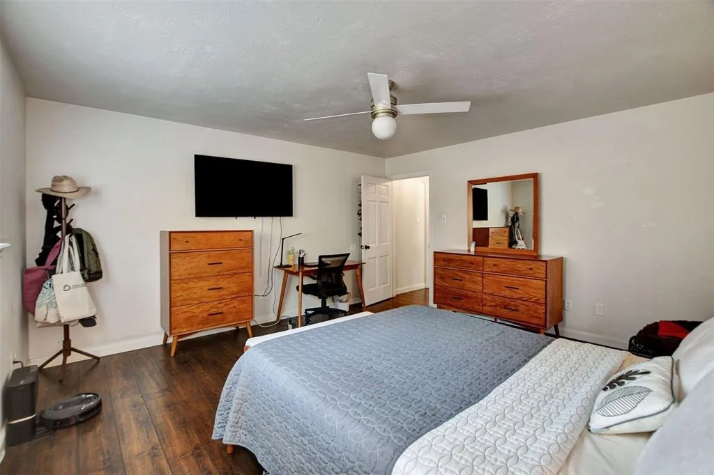 Photo of 11514 Chevy Chase Drive