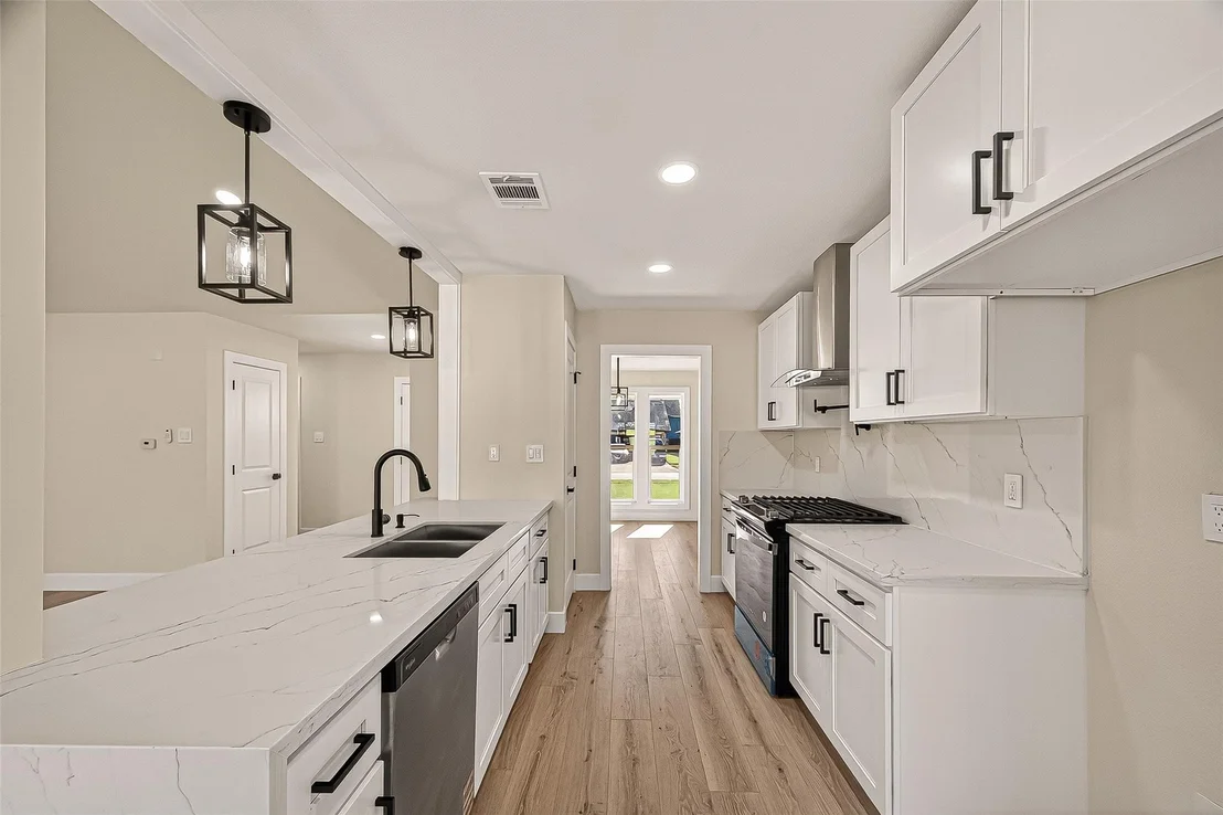 Photo of 5718 Longforest Drive