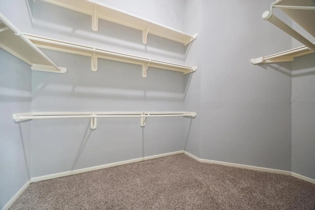 Photo of 4722 Robins Way