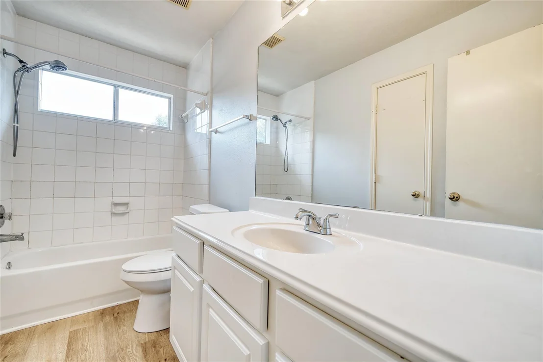 Photo of 20418 Linden Tree Drive