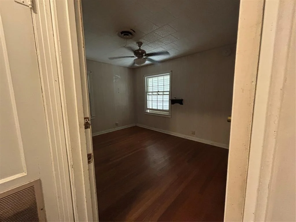 Photo of 612 Honeysuckle Drive