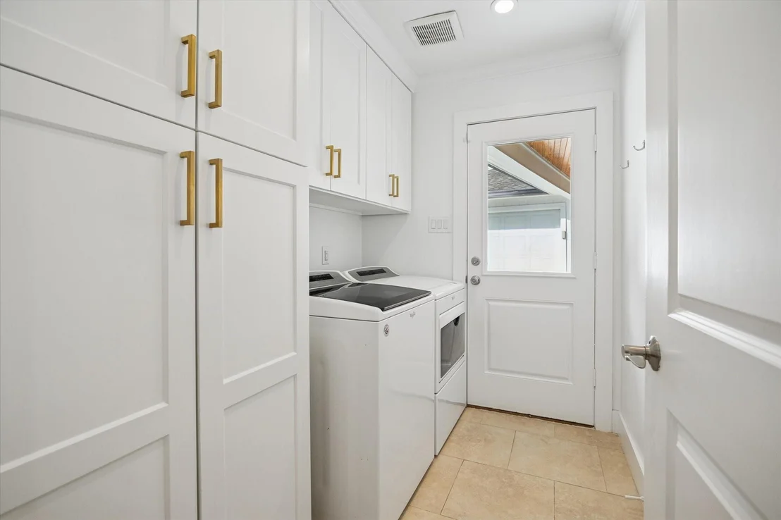 Photo of 1210 Briarbrook Drive