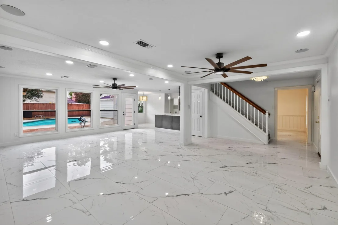 Photo of 18115 Longcliffe Drive
