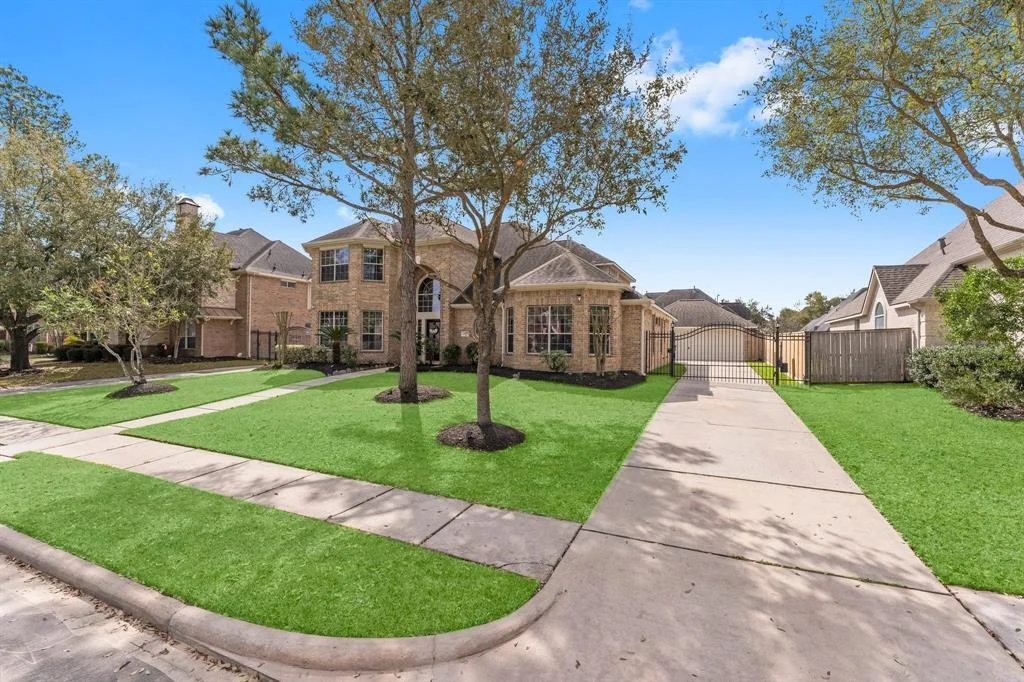 Photo of 1614 Noble Pointe Drive
