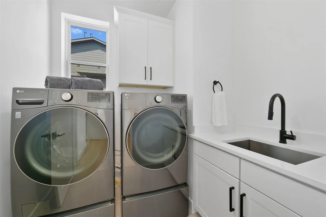 Photo of 3006 Lamar Street