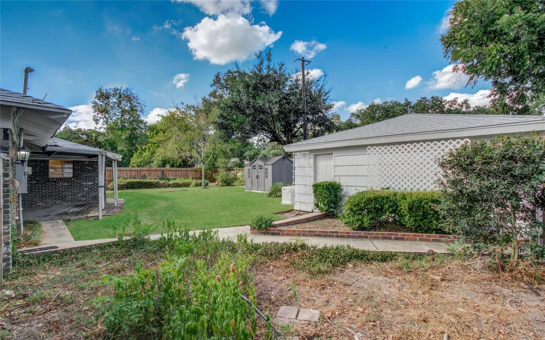 Photo of 11010 Atwell Drive