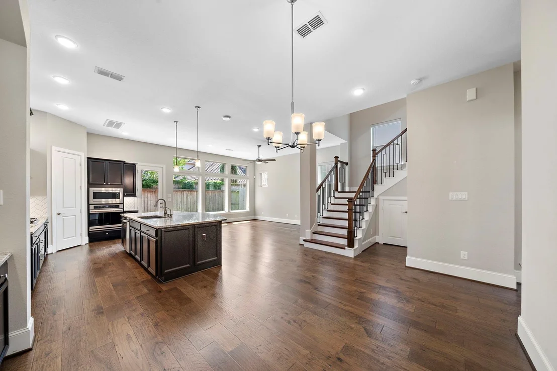 Photo of 1404 Arkley Way