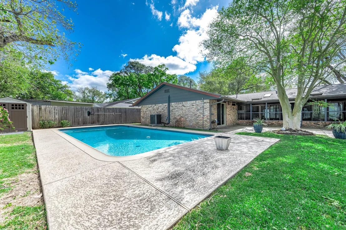 Photo of 1411 Richvale Lane