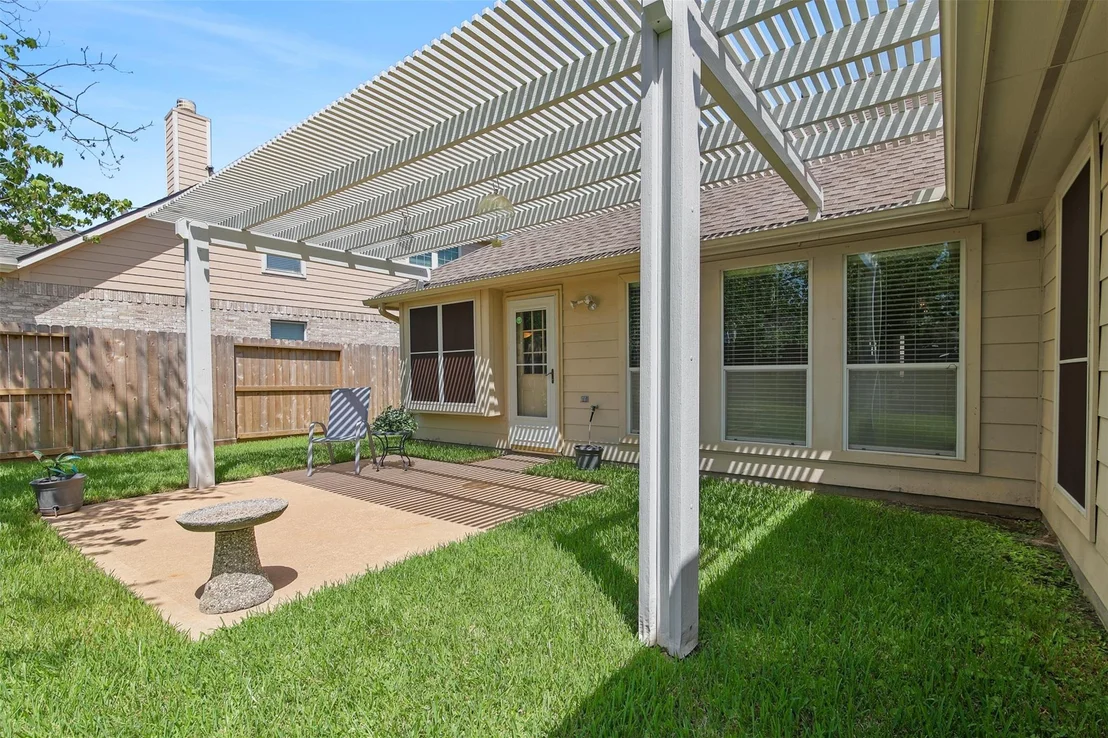 Photo of 21315 River Knoll Lane