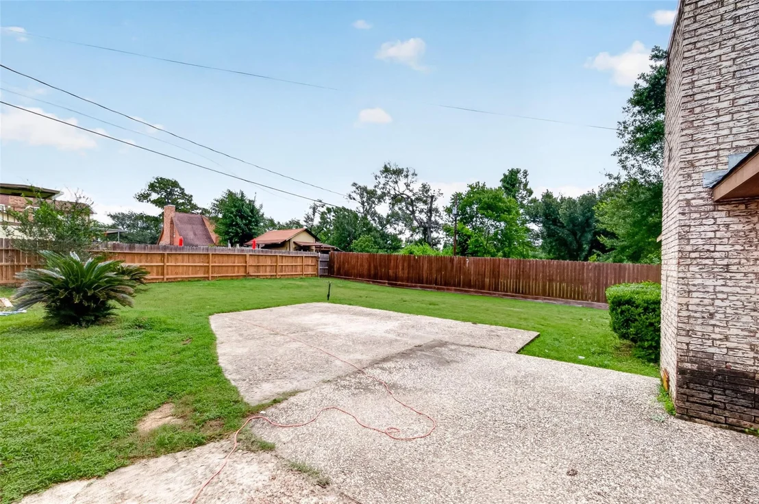 Photo of 12839 Eastbrook Drive