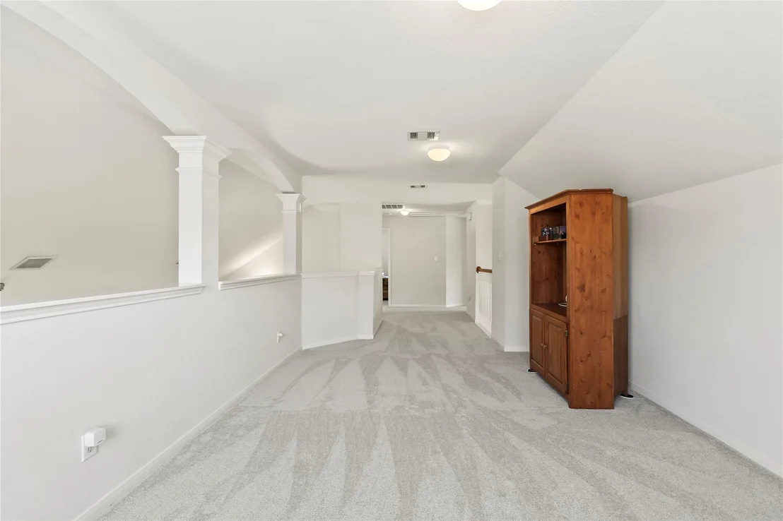 Photo of 427 Pinewood Ridge Drive
