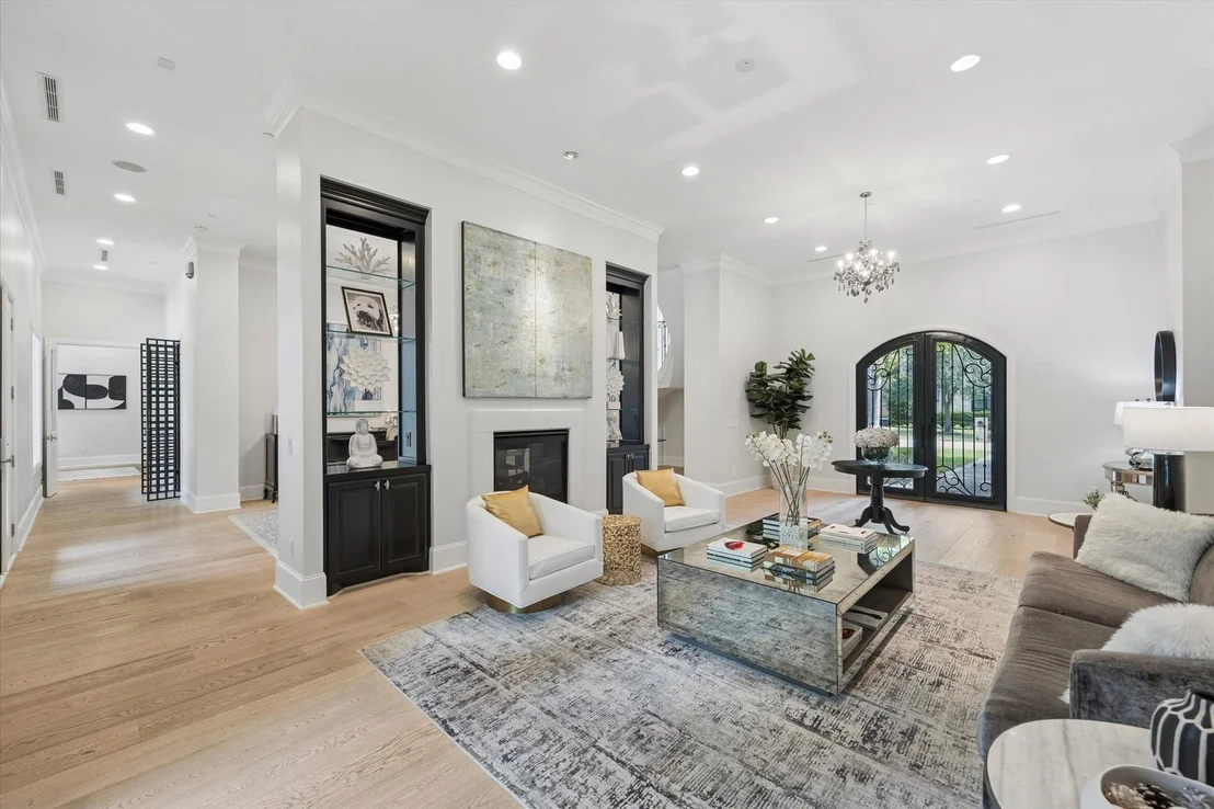 Photo of 711 Timber Hill Drive