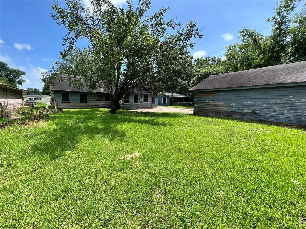 Photo of 5530 Bristol Drive