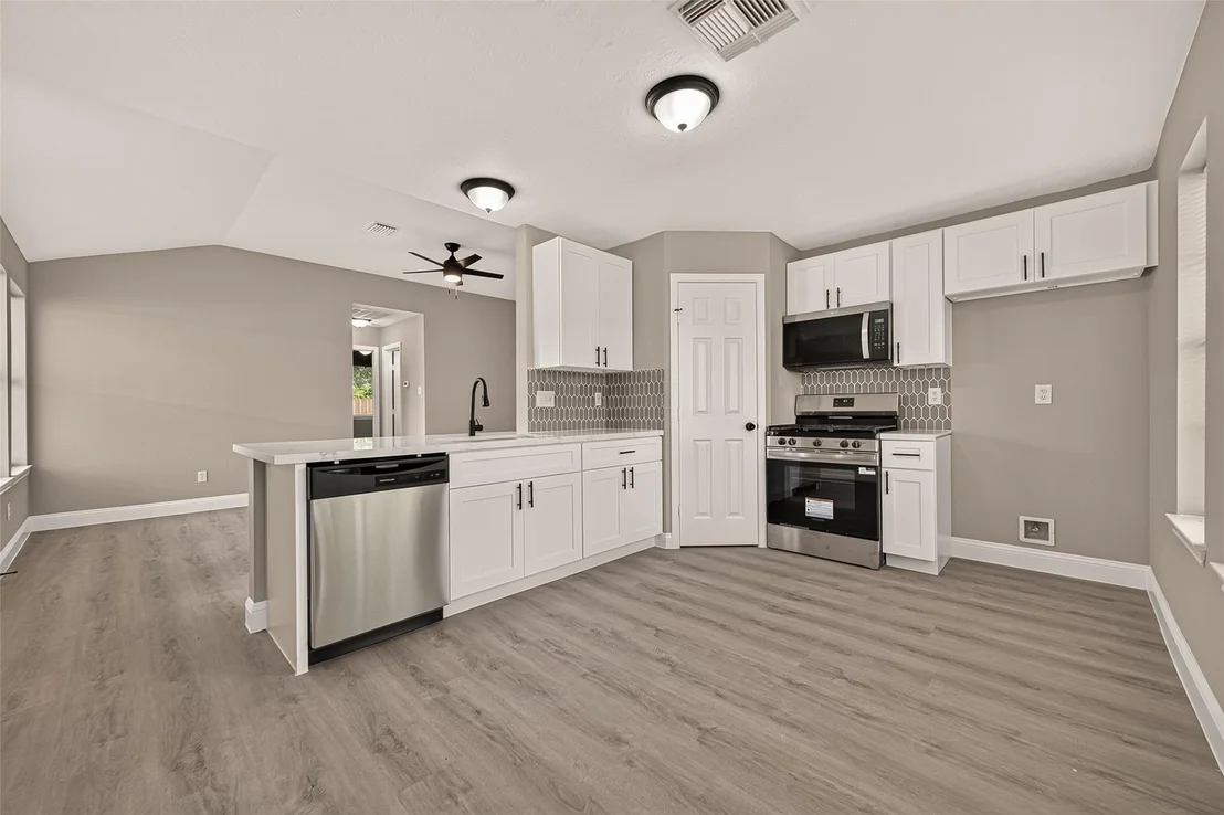 Photo of 4718 Fairgreen Lane