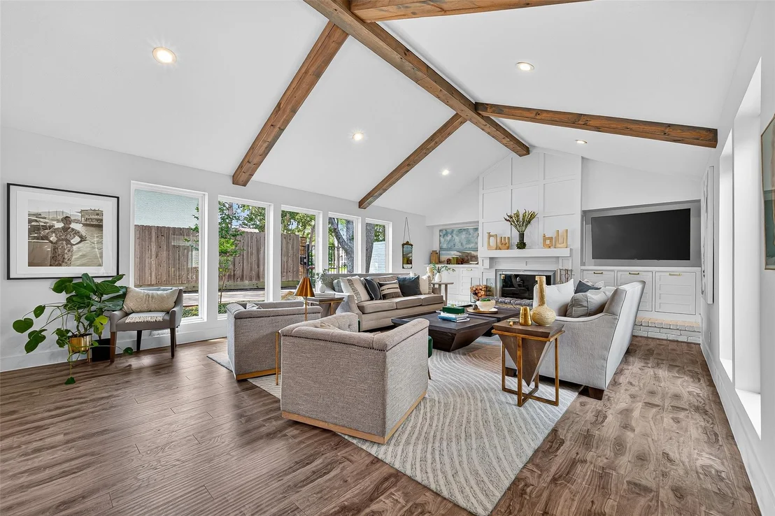 Photo of 415 Ramblewood Road