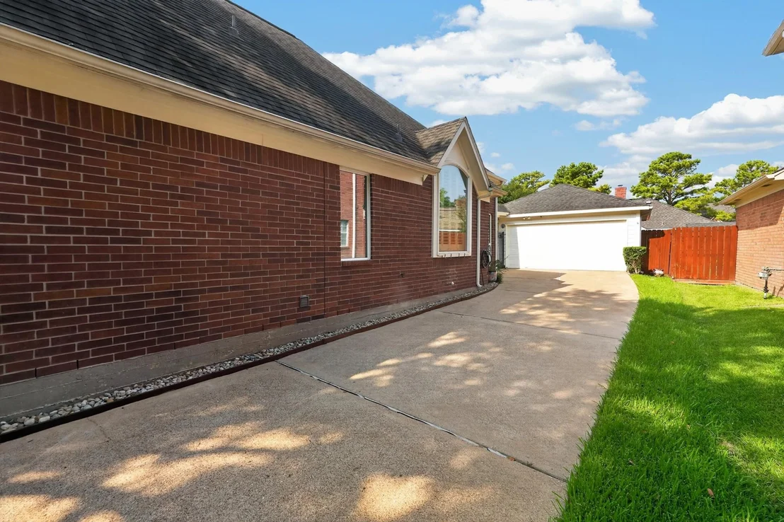 Photo of 11023 Lark Brook Lane