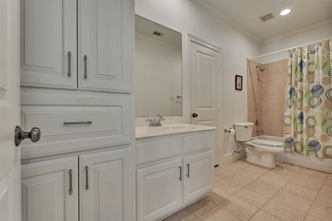 Photo of 83 Colonial Row Drive
