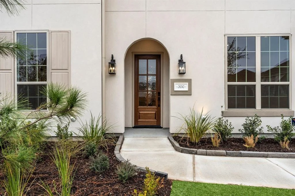 Photo of 28242 Bridgeport Lane