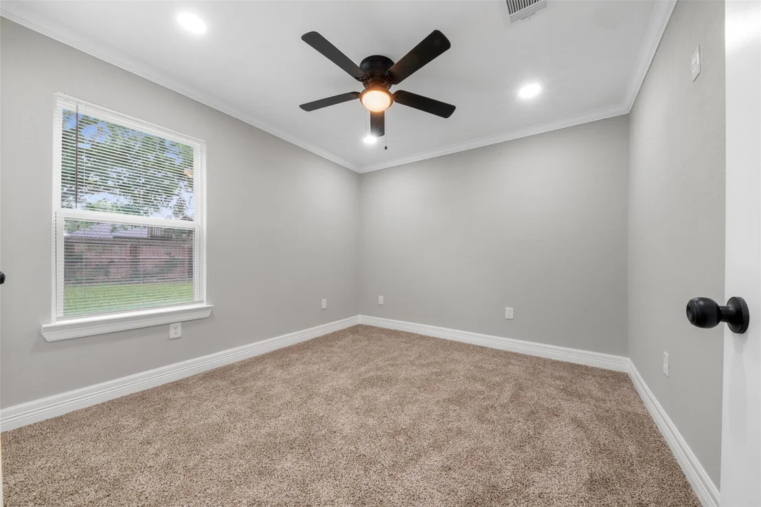 Photo of 2616 Windsor Lane